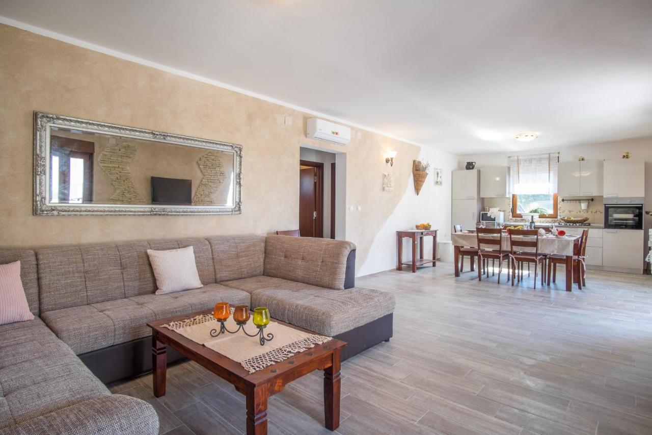 Villa Dijana East Linardići Eksteriør bilde